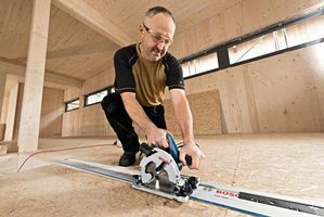 Ручная циркулярная пила GKS 55+ GCE