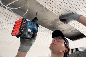 Аккумуляторный перфоратор с патроном SDS plus GBH 18 V-LI Compact